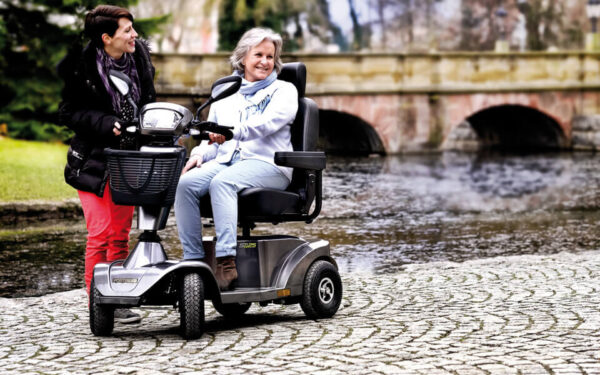 S425 Scooter - Image 2